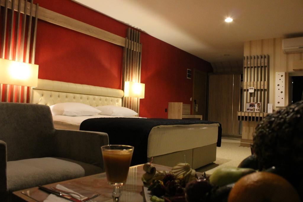 סאמסון Neba Royal Hotel מראה חיצוני תמונה