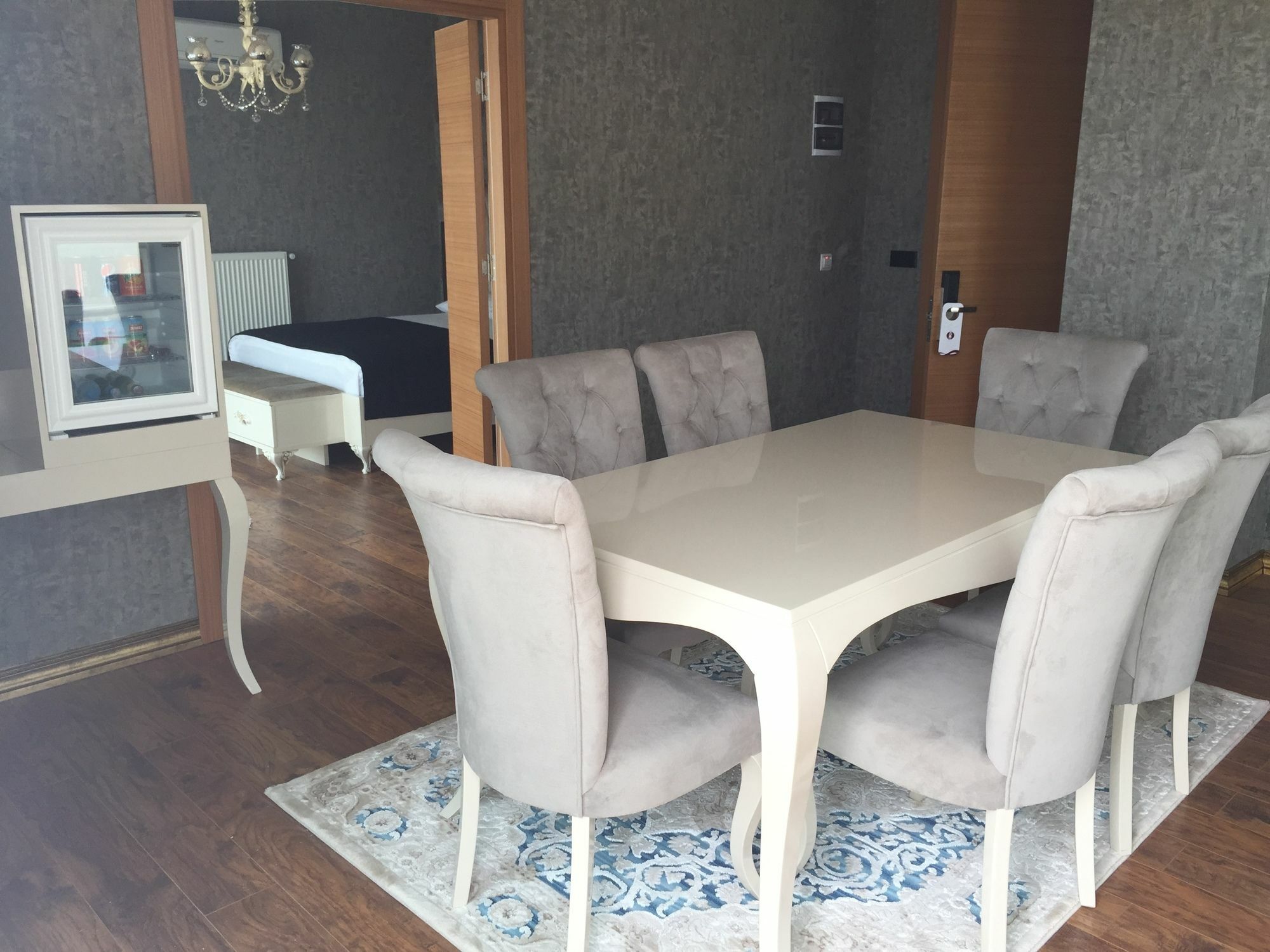 סאמסון Neba Royal Hotel מראה חיצוני תמונה